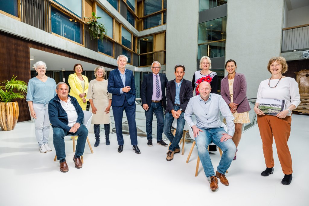 Deelnemers samenwerking waterschap en Buijtenland van Rhoon