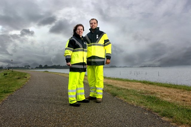 Dijkwachten op de dijk in Hellevoetsluis