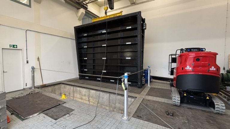 Sluisdeur spuisluis Zuiderdiep